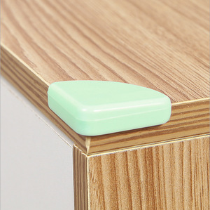 Produits de sécurité pour enfants : protections d'angle de <span class=keywords><strong>table</strong></span>, protections d'angle de bureau épaissies, protections d'angle en forme d'éventail - Product Image 1