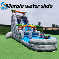 Toboggan aquatique gonflable commercial en PVC de 4,5 m (15 pieds) rouge et bleu, thème tropical, avec piscine et cocotier, pour usage intérieur/extérieur, taille personnalisable, idéal pour résidences et écoles