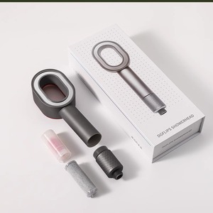 Pommeau de douche à main de beauté filtrée par exportation transfrontalière purificateur d'<span class=keywords><strong>eau</strong></span> booster de déchloration au charbon actif <span class=keywords><strong>pour</strong></span> salles de bain - Product Image 1