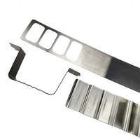 Pièces d'emboutissage en tôle d'acier inoxydable personnalisées et accessoires de quincaillerie usinés CNC découpés au laser