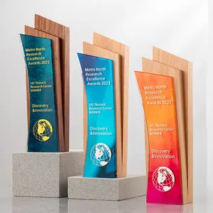 جائزة ميدالية خشبية من Jadevertu جوائز مزينة ببلورات معدنية مزودة بريشة
