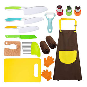 Ensemble d'outils de cuisine personnalisables pour enfants 14 pièces comprend un tablier pour enfants, un couteau en bois en plastique pour enfants, une planche à découper, un tablier - Product Image 1