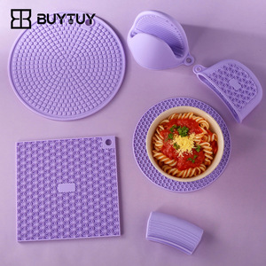 Buytuy Silicone <b>Heat</b> Insulating <b>Pad</b> Set Square Irregular Shape Solid Color For Kitchen Cooking Tool Sets - Product Image 2