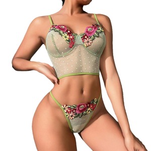 Lencería Erótica Colombiana Sexy al por Mayor, Color Verde Esmeralda, con Lunares, Bordado Floral, Conjunto de 2 Piezas - Product Image 6