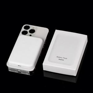Batería Externa Magnética Inalámbrica al por Mayor, Compatible con Apple 8-16, Batería Externa de Ultra Alta Capacidad de 10000 mAh - Transfronterizo - Product Image 1