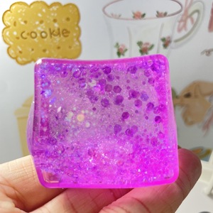 Needoh Nice Cube, Juguete Antiestrés con Purpurina, Juguete Sensorial de TPR Suave de Rebote Lento, Juguete Antiestrés para Aliviar la Ansiedad en Niños y Adultos - Product Image 3