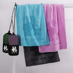 Custom Weight Gym Sports Towel Club Football Basketball Team Towel Rally Towel 100% Microfiber With Mesh Bag