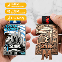 Médaille de finisseur de demi-marathon personnalisée 21K en alliage de zinc, avec émail doux 3D, motif course urbaine, finition argent antique et bronze, ruban personnalisé