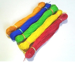 Ficelle torsadée en PE colorée de 1 mm pour le bricolage et le jardinage - Product Image 1