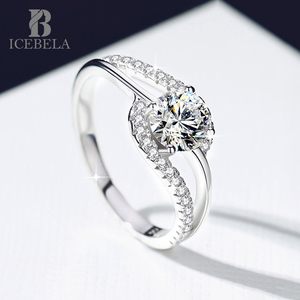 Venta al por mayor 925 anillo de bodas de plata esterlina pareja joyería nupcial fina ahueca hacia fuera 0.6ct 0.8ct Moissanite Zircon anillos para niñas - Product Image 2