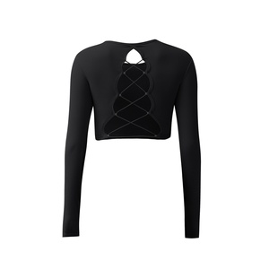 Haut de yoga personnalisé grande taille respirant léger sexy dos nu avec coussinets de poitrine, vêtement d'extérieur portable, entraînement estival à manches longues - Product Image 5