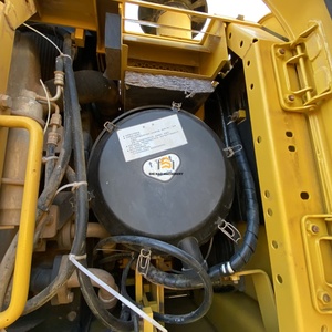 โครงการก่อสร้างที่ไม่ต้องตรวจสอบความปลอดภัย รถขุดไฮดรอลิกแบบตีนตะขาบ Komatsu PC450 มือสอง น้ำหนัก 45 ตัน - Product Image 5
