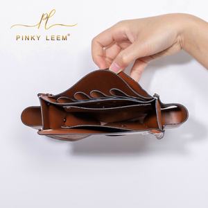 Pinky Leem Vente en gros Marque privée Outils de coiffure professionnels pour salon Kits de formation pour extensions de cheveux - Product Image 4