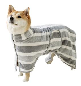 Serviette de bain moderne classique à motif rayé <span class=keywords><strong>Couverture</strong></span> en <span class=keywords><strong>polaire</strong></span> épaissie à séchage rapide pour l'hiver Compatible avec Golden Retriever Shiba Inu - Product Image 1