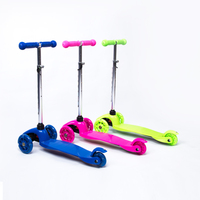 Trottinette pour enfant à 3 roues, cadre en aluminium, hauteur réglable, roues en PU lumineuses, prix avantageux