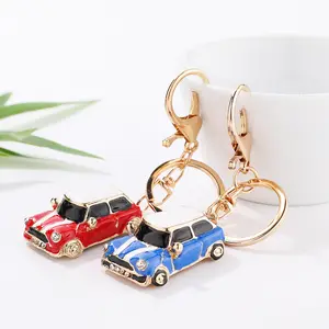 3D Mini araba anahtarlık Bling kristal Rhinestone anahtar zincirleri araba anahtarlık zarif küçük hediyeler çanta uğuru kolye araba modeli anahtarlık
