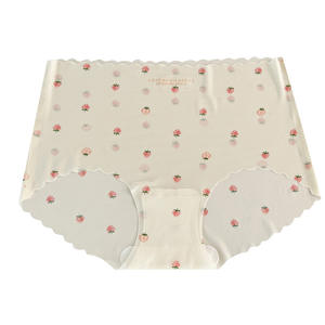 Ropa interior femenina de punto liso para uso diario, corte medio, fina, estilo hipster, antibacteriana, agradable para la piel, de seda helada, cómoda y sin costuras. - Product Image 5