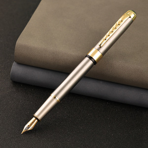 <span class=keywords><strong>Stylo</strong></span> <span class=keywords><strong>plume</strong></span> classique <span class=keywords><strong>de</strong></span> luxe en acier inoxydable à pointe fine, marque célèbre, fournisseur chinois du Jiangxi, <span class=keywords><strong>encre</strong></span> chinoise, idéal <span class=keywords><strong>pour</strong></span> le marché des cadeaux 2026 - Product Image 6