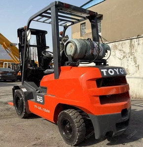 Montacargas Diésel Komatsu Usado Original de Japón, Fd30 3ton 5ton FGZN30 8DF30 7FD30, Mejor Precio, Muy Buen Estado, EN SHANGHAI - Product Image 4