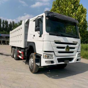 Camion benne SINOTRUCK HOWO 6X4, capacité 31-40T, moteur diesel Euro 5, transport lourd pour la construction, en stock à vendre - Product Image 2