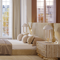 Direkt vom Hersteller: Luxuriöses Modernes Bett mit Goldpoliertem Messinggestell und Samtpolsterung für Zuhause