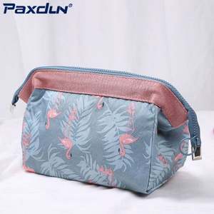 Grande Trousse de Maquillage de Voyage en Feutre Pas Chère, Personnalisable avec Logo, Pliable, en Toile et Maille, Organisateur Transparent pour Kits de Maquillage - Product Image 2