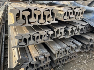 Rotaia Pesante da 43kg, 12,5 Metri, 50Mn U71Mn, Prodotta in Cina per Trasporto, Sollevamento e Uso Professionale in Fabbrica - Product Image 2