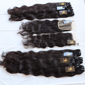 Tissage en lot naturel indien vierge bouclé ondulé avec fermeture en dentelle, cuticules péruviennes 100% vierges alignées - Product Image 2