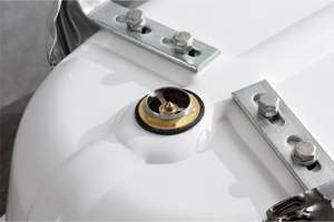 Bañera Moderna Independiente SICO con Patas de Garra, Fabricada en Fibra de Vidrio y Acrílico, con Certificación CE y Desagüe, Ideal para Hoteles - Product Image 3