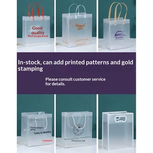 Bolsas de Mano Personalizadas de PVC Transparente y PP Esmerilado para Regalos Navideños, Cosméticos y Productos de Baño - Product Image 3