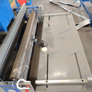 เครื่องตัดแผ่นโลหะไฮดรอลิกแบบควบคุมด้วย PLC สำหรับตัดแผ่นเหล็กในสายการผลิตหลังคาโรลฟอร์ม - Product Image 6
