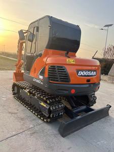 Escavatore Usato Originale Doosan DX60 dalla Corea Mini Escavatore Doosan con Pattini in Gomma Pinza Idraulica e Attacco Rapido di Alta Qualità - Product Image 6