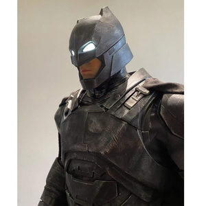 Statue de <span class=keywords><strong>batman</strong></span> en fibre de verre personnalisée personnage de film d'action DC sculpture chauve-souris homme grande taille artisanat en résine pour la décoration - Product Image 2