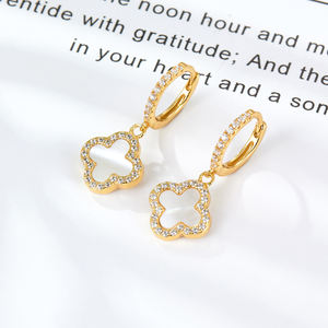 مجوهرات من الفضة الإسترلينية طراز كلاسيكي S925 ، أقراط من أربع أوراق برسيم بقشرة الأم الطبيعية - Product Image 6