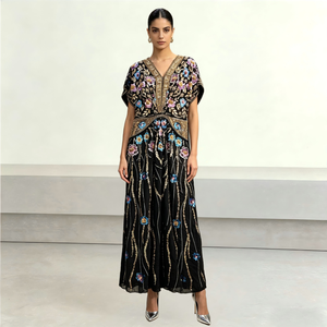Vestido Kaftán Negro <span class=keywords><strong>de</strong></span> Lujo con Bordado Floral Colorido Hecho a Mano, Cuello en V, Manga Murciélago, Vestido <span class=keywords><strong>de</strong></span> Noche para Boda, Fiesta <span class=keywords><strong>de</strong></span> Ramadán - Product Image 1