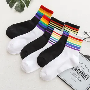 2019 热卖可爱彩虹条纹女式袜子棉质透气运动袜