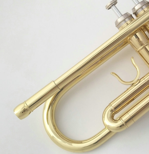 Venta al por mayor profesional B-flat trompeta banda <span class=keywords><strong>de</strong></span> oro tocando <span class=keywords><strong>corneta</strong></span> con tono Bb instrumento <span class=keywords><strong>de</strong></span> latón pesado superficie <span class=keywords><strong>de</strong></span> <span class=keywords><strong>cobre</strong></span> laca <span class=keywords><strong>de</strong></span> oro - Product Image 3