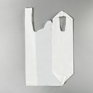 Sacs de courses personnalisés en polyéthylène (LDPE/HDPE) avec logo pour supermarchés, sacs à t-shirt en plastique, sacs de remerciement pour l'épicerie, la vente au détail et les plats à emporter - Product Image 6
