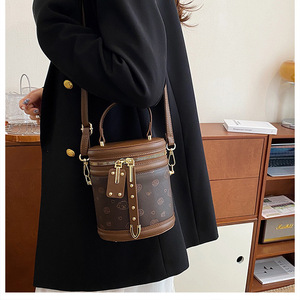 กระเป๋าแบรนด์เนมแท้ มือสอง ปี 2025 กระเป๋าสะพายข้างผู้หญิงสุดฮิต กระเป๋าโท้ทสั่งทำพิเศษ หนังแท้สุดหรู กระเป๋าซิปมุกแบบยูนิเซ็กซ์ สองช่อง - Product Image 6