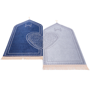 Tapis de prière moderne en polyester de haute qualité 70x110cm avec double cœur personnalisé - Grande taille, tapis de prière musulman pour <span class=keywords><strong>couple</strong></span>, utilisation à la maison et en voyage - Product Image 4