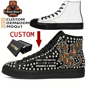Chaussures en toile pour hommes à tige haute personnalisées, impression de haute qualité avec clous <span class=keywords><strong>argent</strong></span>és, chaussures de skate punk épaisses, fabrication de chaussures personnalisées - Product Image 1