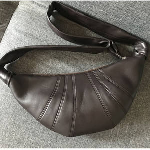 Croissant Croissant Croissant Couche Supérieure En Cuir Boulette Sac Simple Tempérament <span class=keywords><strong>Neutre</strong></span> Croix En Peau De Mouton Niche Conception - Product Image 4