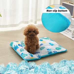 Summer Keep Cool Pet Bed Mat Ice Silk Reutilizable Transpirable Dog Cooling Pad <span class=keywords><strong>Manta</strong></span> - Product Image 1