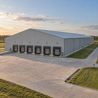 Entrepôt préfabriqué à structure métallique haute résistance, atelier métallique résistant à la corrosion, bâtiment durable pour la distribution