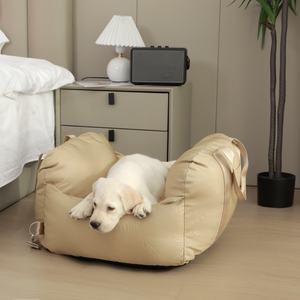 DO Modern Co-Pilot Siège de sécurité pour <span class=keywords><strong>chien</strong></span>, style carré robuste, sacoche de transport pour extérieur, amovible, lavable, durable, avec coussin de <span class=keywords><strong>voiture</strong></span>, emballage carton - Product Image 1