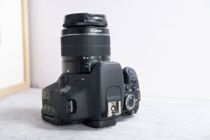 Appareil photo reflex numérique d'occasion 99% <span class=keywords><strong>NEUF</strong></span> <span class=keywords><strong>600D</strong></span> demi-format 1080P Full HD avec objectif EF-S 18-55mm F3.5-5.6 IS - Product Image 3