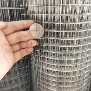 뜨거운 담근 아연 도금 0.7mm 철 와이어 용접 사각 구멍 건설 와이어 메쉬 펜싱 가능한 크기로 절단 - Product Image 3