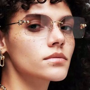 Lunettes de soleil polygonales rétro œil de chat tendance 2025 avec logo personnalisé, monture en alliage, verres dégradés UV400, sans monture, carrées, pour hommes et femmes - Product Image 5