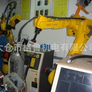 Robot articulé FANUC d'occasion pour soudage, manutention, découpe, servo-électrique - Product Image 3