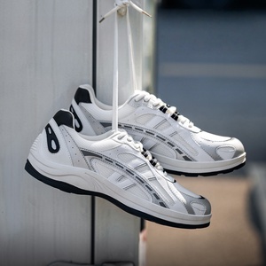 Chaussures de jogging rétro argentées métallisées pour hommes, nouveau style 2026, été, respirantes, en tissu mesh léger, polyvalentes, sport et décontractées - Product Image 1